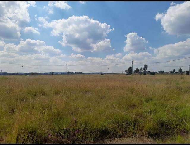 LAND FOR SALE IN UNITAS PARK